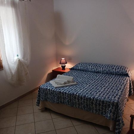 Nora Casa Vacanze/Bed And Breakfast Pula Ruang foto