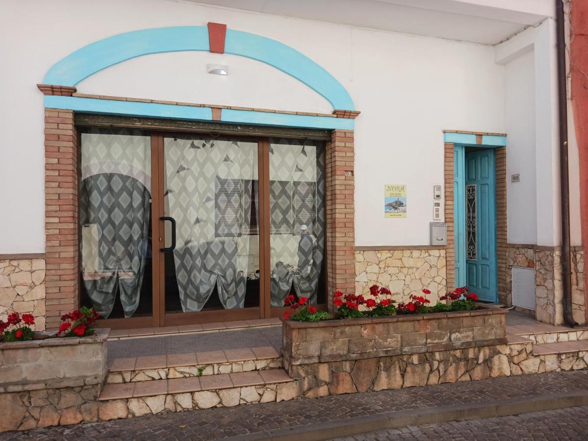 Nora Casa Vacanze/Bed And Breakfast Pula Bagian luar foto