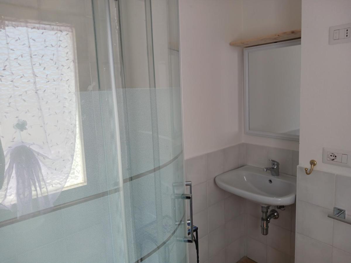 Nora Casa Vacanze/Bed And Breakfast Pula Bagian luar foto